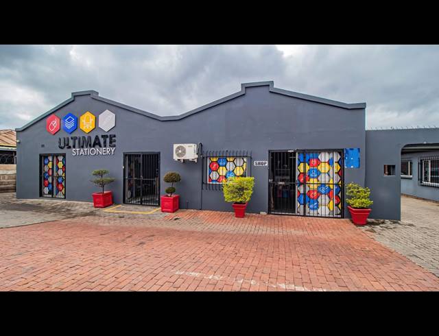 800M² BUILDING FOR SALE IN HERMANSTAD